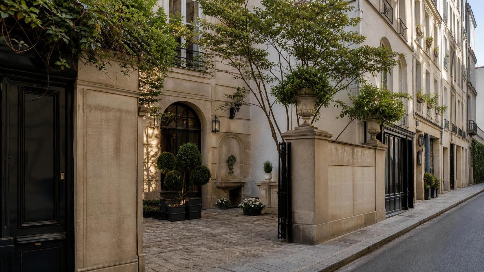 Découvrez le Relais Christine : Luxe Discret et Charme Parisien au Cœur de Saint-Germain-des-Prés