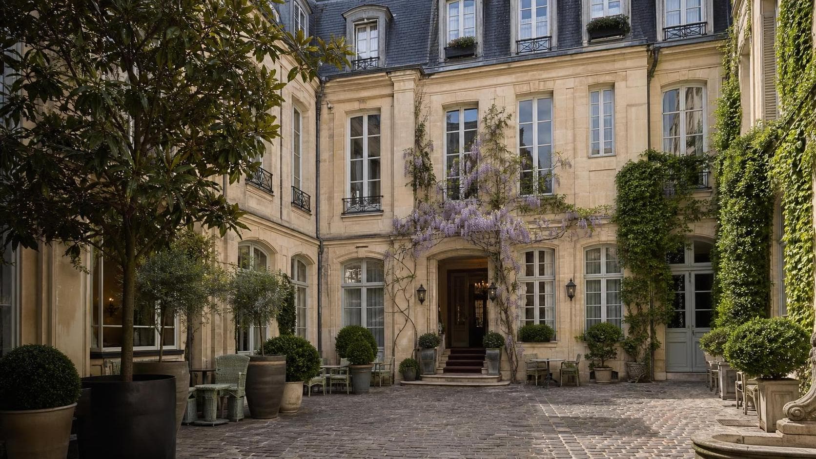 L'Écrin du Relais Christine : Un Hôtel de Luxe au Cœur de Paris L'Écrin du Relais Christine : Un Hôtel de Luxe au Cœur de Paris — Découvrez le Relais Christine : Luxe Discret et Charme Parisien au Cœur de Saint-Germain-des-Prés